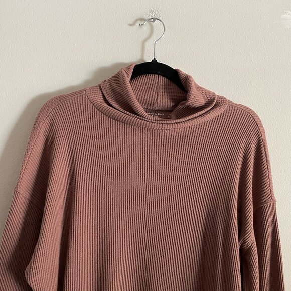 Abercrombie & Fitch Soft A&F Cozy Women S Brown Waffle Knit Turtleneck Sweater - Picture 5 of 10